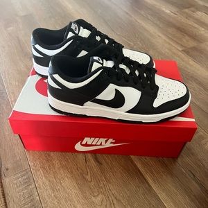 NWT Brand New Nike Dunks Panda Women's size 7.5